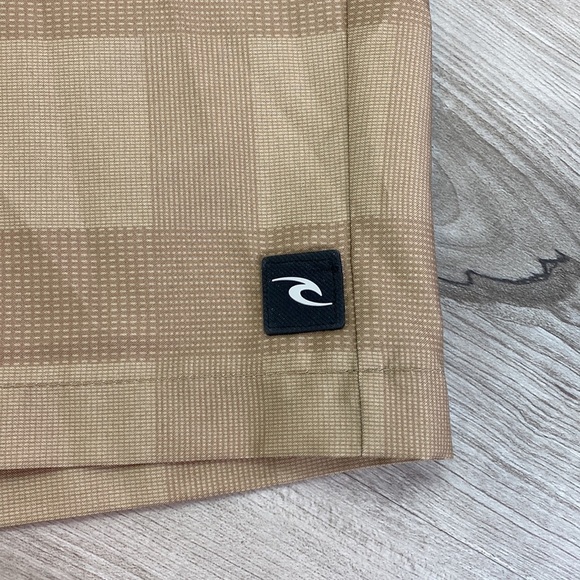 RIP CURL - DECLASSIFIED HYBIRD MENS SHORTS - Picture 5 of 11